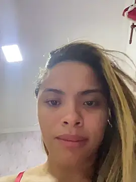 Snapshot of safadinhaquenteW chatting on February 2026 04:27:01 AM safadinhaquenteW online show from February 2026 04:27:01 AM