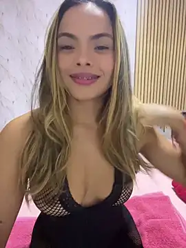 safadinhaquenteW online show from April 2026 04:00:01 AM