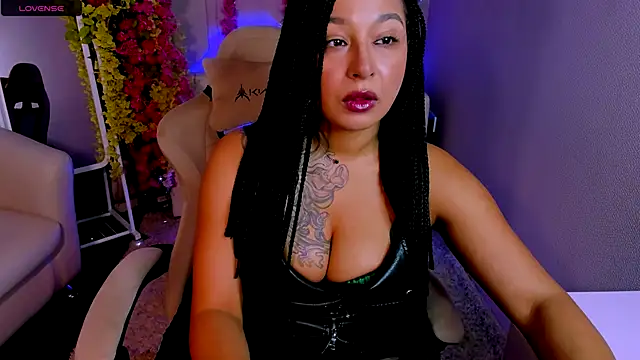 Snapshot of Aisha_Goldstein chatting on November 2025 05:51:02 AM Aisha Goldstein online show from November 2025 05:51:02 AM