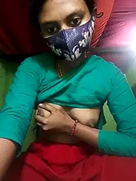 Snapshot of Night_Queen20 chatting on February 2026 02:33:01 AM Night Queen20 online show from February 2026 02:33:01 AM