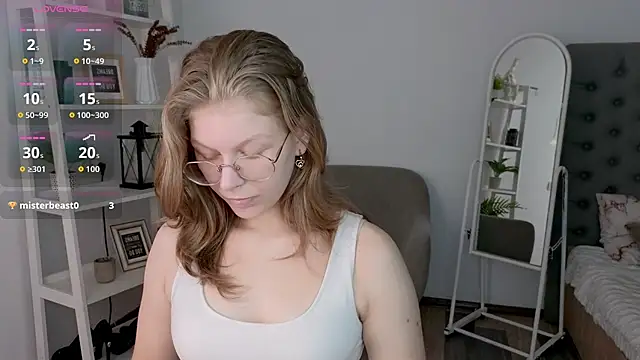 Angelie  Eyes online show from October 2025 10:47:01 AM