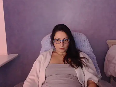 Snapshot of LuckyLisa23 chatting on January 2026 10:13:02 PM LuckyLisa23 online show from January 2026 10:13:02 PM