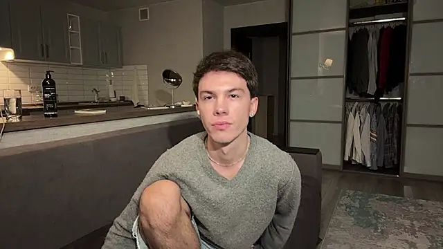 Jeremy1Scott online show from November 2025 03:27:02 AM