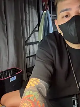 Han Wolf 830 online show from April 2026 12:36:02 PM