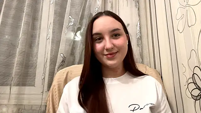 Snapshot of DaisyMolly chatting on October 2025 05:41:02 PM DaisyMolly online show from October 2025 05:41:02 PM