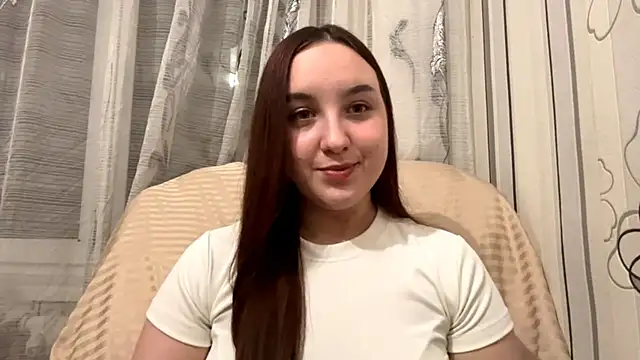 Snapshot of DaisyMolly chatting on October 2025 09:38:02 PM DaisyMolly online show from October 2025 09:38:02 PM