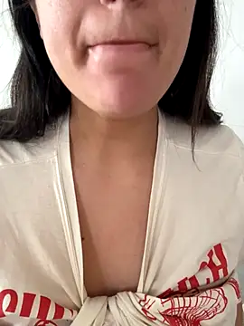 mamimamacitaaa online show from October 2025 07:42:01 AM