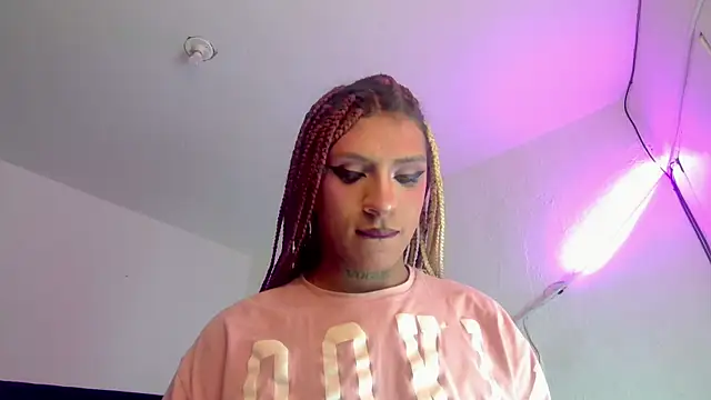 Snapshot of Trix_ebony chatting on February 2026 07:31:02 AM Trix ebony online show from February 2026 07:31:02 AM