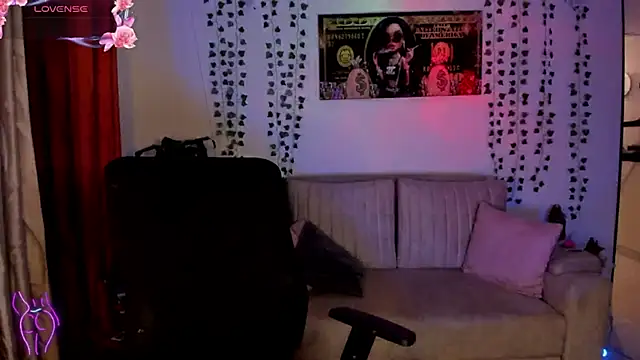 Lizz martins online show from October 2025 02:24:01 AM