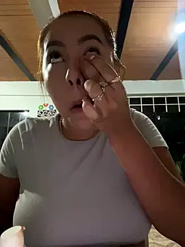 Emily Joee online show from November 2025 12:33:01 AM