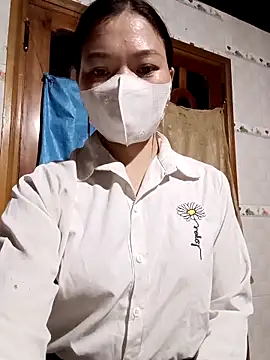 Snapshot of nat-tri chatting on November 2025 10:48:02 AM nat-tri online show from November 2025 10:48:02 AM