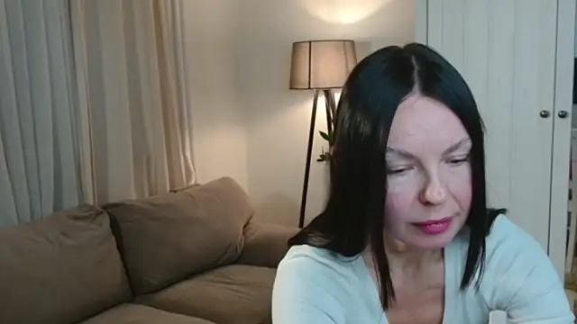 LittleNicolee online show from January 2026 02:41:01 PM