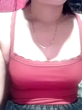 YiyinLy online show from March 2026 09:21:01 PM