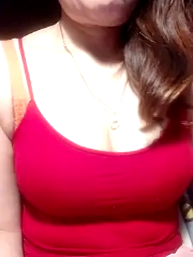 YiyinLy online show from March 2026 09:19:02 PM