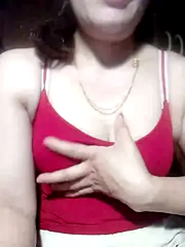 YiyinLy online show from April 2026 09:16:01 PM