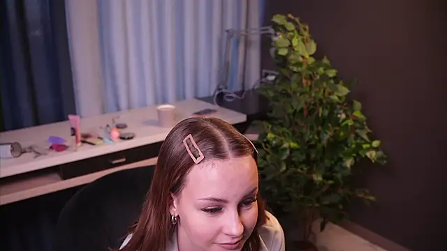 KrisWaller online show from October 2025 10:48:01 AM