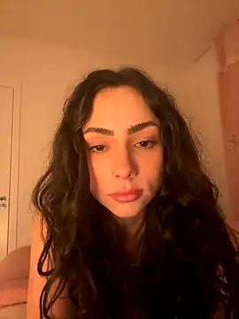 Baby Mia pires online show from November 2025 02:47:02 AM