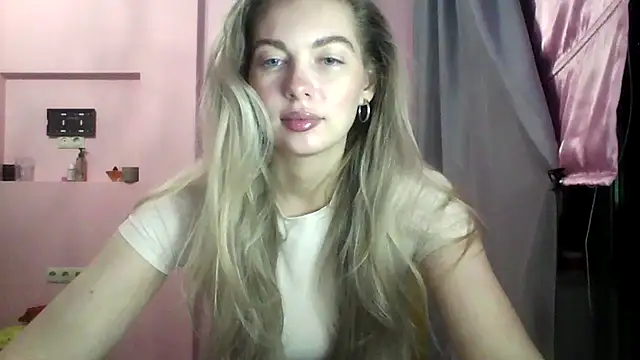 Snapshot of Sygream chatting on October 2025 07:36:02 PM Sygream online show from October 2025 07:36:02 PM