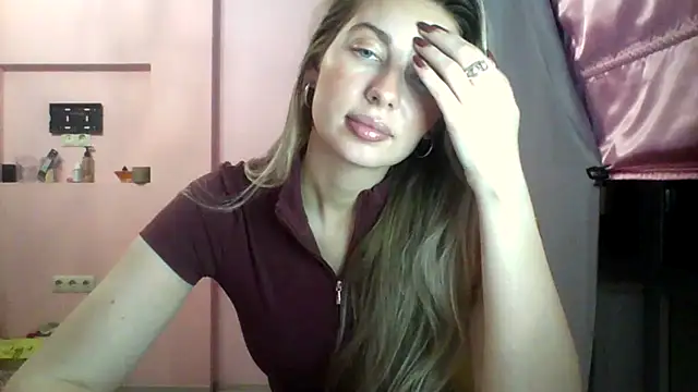 Snapshot of Sygream chatting on October 2025 10:44:02 PM Sygream online show from October 2025 10:44:02 PM