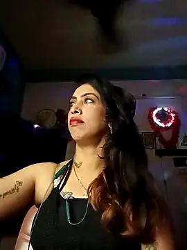 Darling Annie online show from November 2025 07:13:02 PM