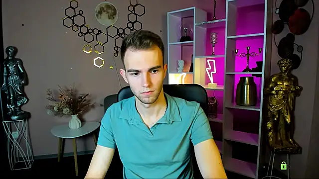 Snapshot of astren_villo chatting on December 2025 08:16:02 PM astren villo online show from December 2025 08:16:02 PM