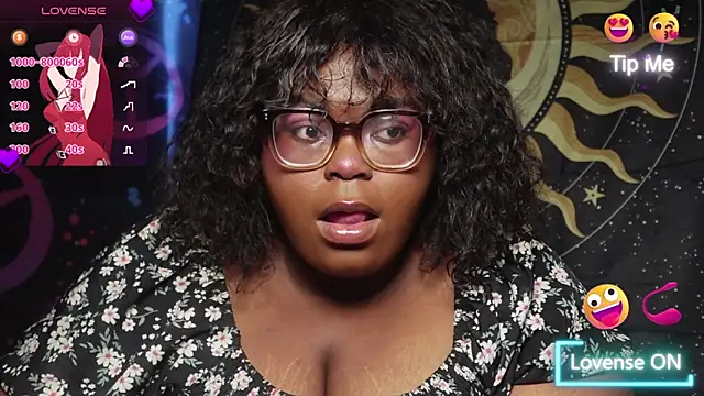 TheChubbySiren online show from December 2025 01:27:02 PM