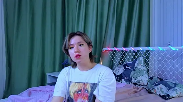 AlisiaEthen online show from November 2025 09:05:02 PM