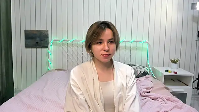 AlisiaEthen online show from November 2025 08:24:02 PM