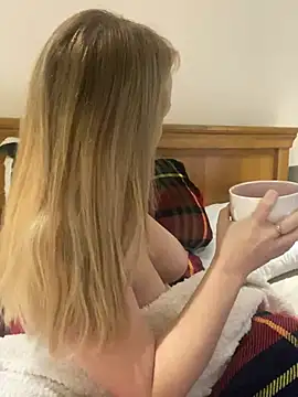 madamlillyrose online show from January 2026 08:17:01 AM