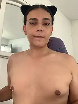 La-Gatiita-trans online show from June 2026 05:17:02 PM