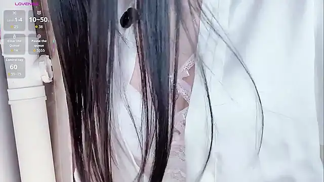 wanan2005 online show from October 2025 10:39:02 AM