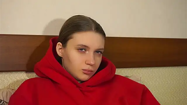 RoslynArcuo online show from November 2025 08:07:01 PM