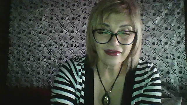 Lia Ray online show from November 2025 07:58:02 PM