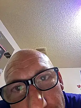 whateveruwanthowever online show from November 2025 02:44:01 AM