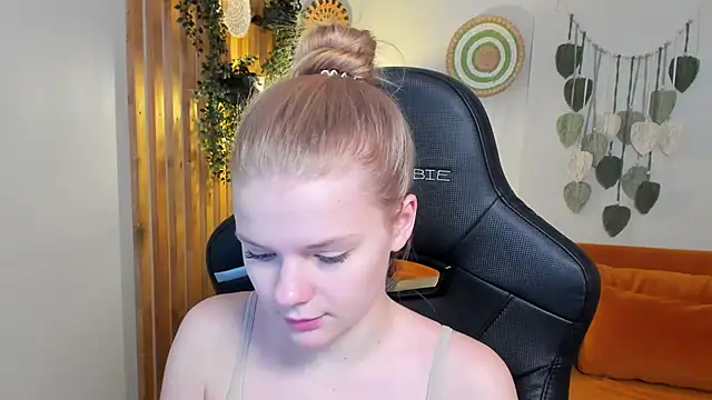 LilitRosen online show from November 2025 06:33:01 AM