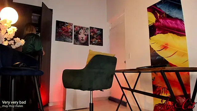 ana cat online show from September 2025 02:39:02 PM