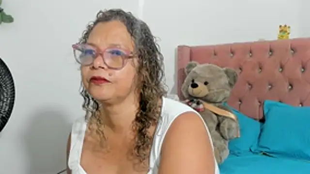 Snapshot of victoriaborunys chatting on June 2026 04:55:01 AM victoriaborunys online show from June 2026 04:55:01 AM