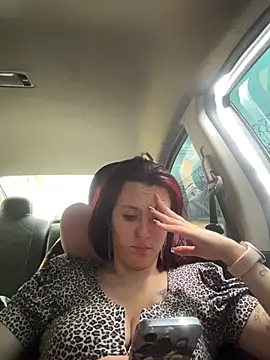 Zoe fire online show from November 2025 01:43:03 PM