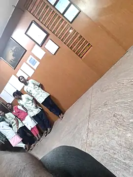 Vickyins480000 online show from November 2025 02:06:02 PM