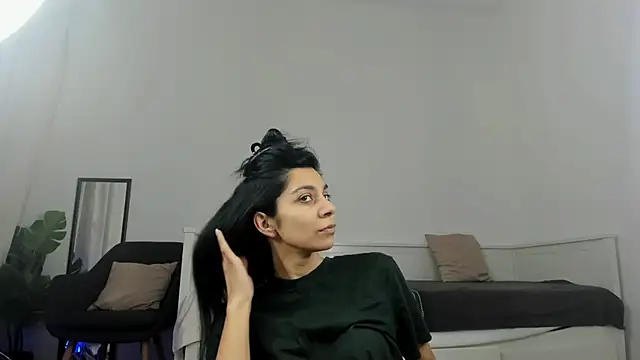 Snapshot of ReneeVoss chatting on March 2026 03:45:02 AM ReneeVoss online show from March 2026 03:45:02 AM