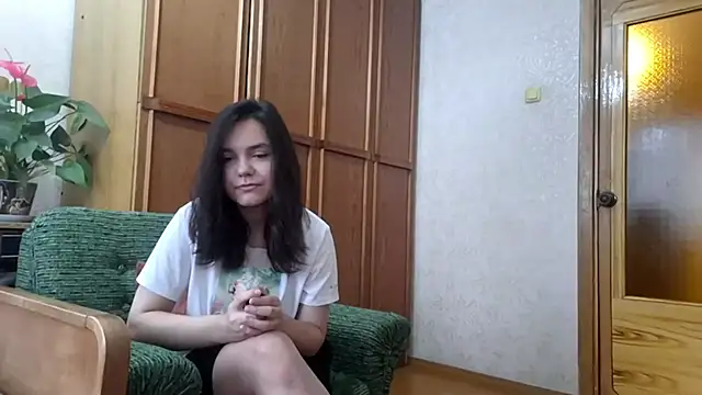 AudieMleczynski online show from November 2025 07:20:01 AM