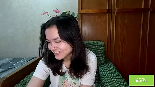 AudieMleczynski online show from November 2025 07:18:02 AM