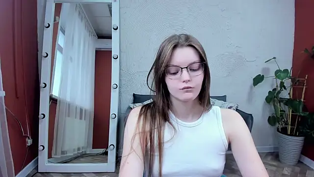 Dear Jessica online show from November 2025 10:15:01 AM