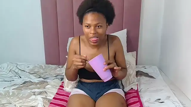 Bubbles156 online show from November 2025 08:41:01 PM