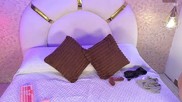 emmy rose25 online show from October 2025 11:50:01 AM