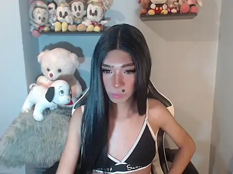 Yourasianbabyemma online show from October 2025 04:20:02 PM