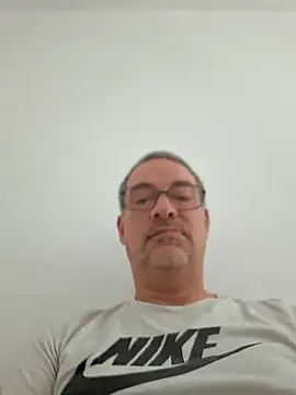 Snapshot of Mikadu95 chatting on October 2025 10:05:02 AM Mikadu95 online show from October 2025 10:05:02 AM