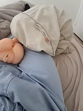 Snapshot of Mikadu95 chatting on October 2025 10:15:01 AM Mikadu95 online show from October 2025 10:15:01 AM