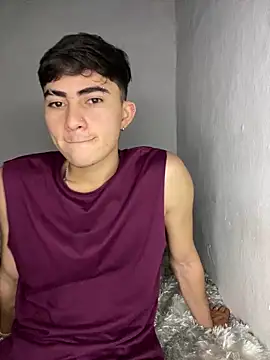 Snapshot of Myke_hotxxx chatting on December 2025 04:11:02 AM Myke hotxxx online show from December 2025 04:11:02 AM