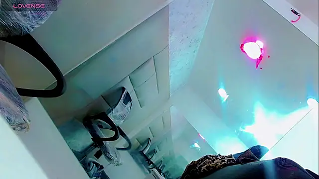 MarkoStorck online show from November 2025 07:57:01 PM